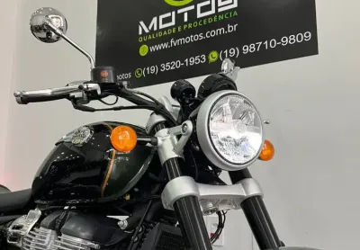 Royal enfield supermeteor 650 interestellar