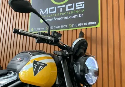 Triumph trident 660 amarala 2025