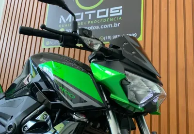 Kawasaki z400 verde 2022