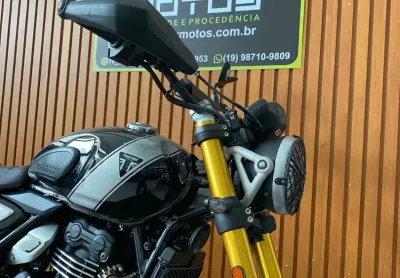 Triumph scrambler 400x preta 2025