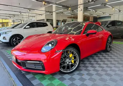 Porsche 911 carrera 2020