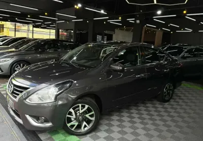 Nissan versa 16uniquecvt 2017