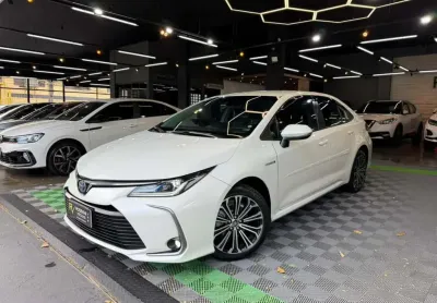 Toyota corolla altis hv 2020