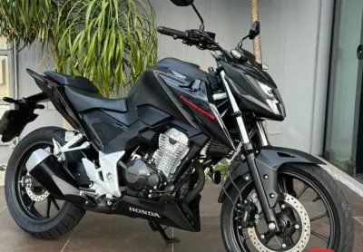 Honda cb 300f