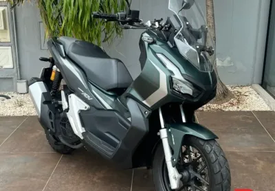 Honda adv 150