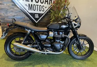 Street  twin 900cc