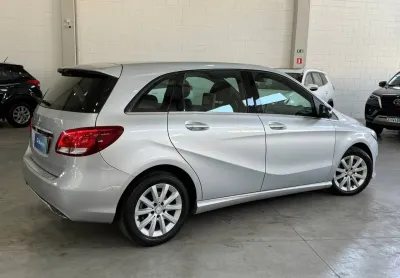  mercedes-benz b200 2015 — elegância, conforto e qualidade alemã em cada detalhe! 