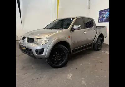 Mitsubishi l200 triton flex automático