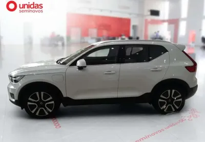 Volvo xc40 2021 1.5 t5 recharge momentum geartronic