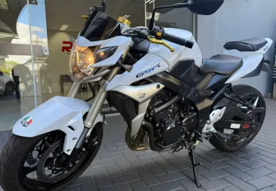 Suzuki gsr 750 2015