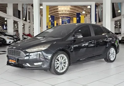 Ford focus 2.0 se plus 16v flex 4p powershift 2018,um hatch médio que se destaca por entregar uma di