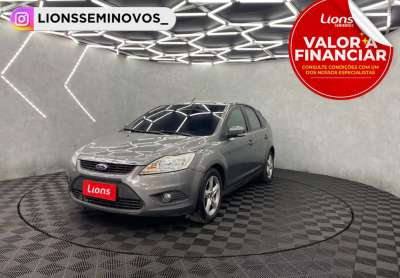Ford focus focus sedan se 2.0 powershift