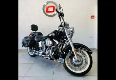 Softail deluxe  flstn