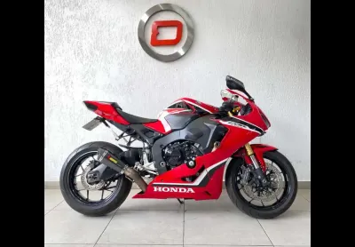Cbr 1000 rr fireblade