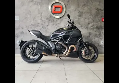 DIAVEL 1198 Dark