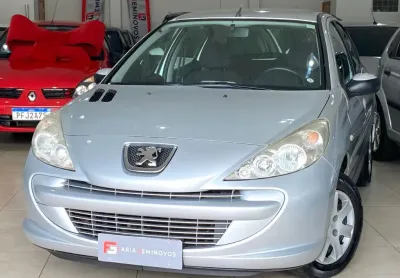 Peugeot 207 1.4 xr manual 2013 c/ apenas (102.000 km) - carro de extrema qualidade - sem retoques de