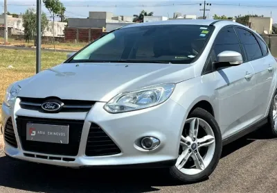 Ford focus hb 2.0 aut 2014 - baixo km - excelente estado de conservação - cautelar 100% aprovada