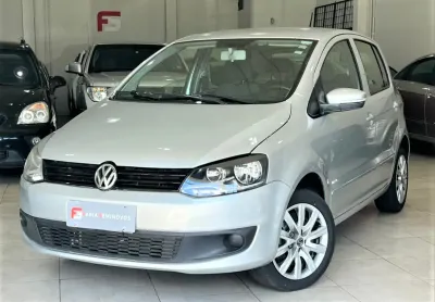 Vw fox 1.0 2011 completo - baixíssimo km - todo revisado (retirado em maringá)