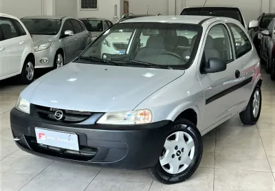 Chevrolet celta 1.0 2001 relíquia - (em raríssimo estado de conservação) - baixo km // pneus goodyer