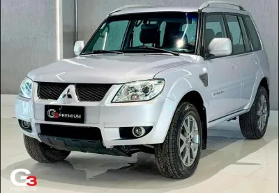 Mitsubishi pajero tr4 fl 2wd hp 2013