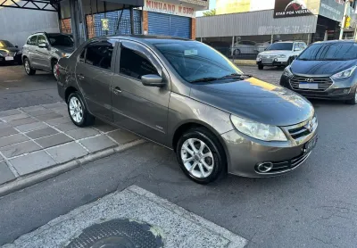 Voyage 1.6 2009 - completo, carro super conservado, com rodas de liga leve -