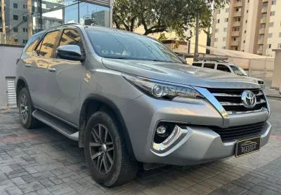 Toyota hilux sw4 srx 4x4 2.8 diesel - 2019