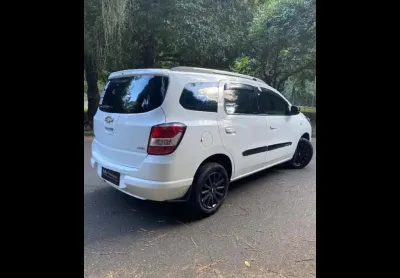 Chevrolet spin advantage 1.8 8v econo.flex 5p aut. 2014