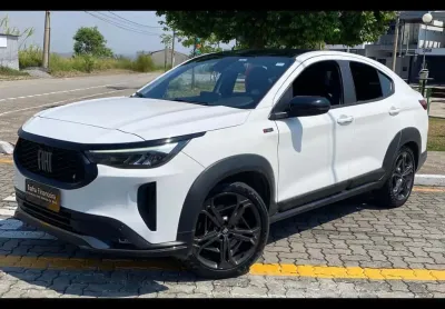 Fiat fastback turbo 270 2023