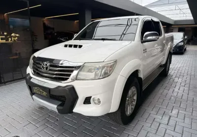 Toyota hilux cd srv d4-d 4x4 3.0 tdi diesel aut 2014