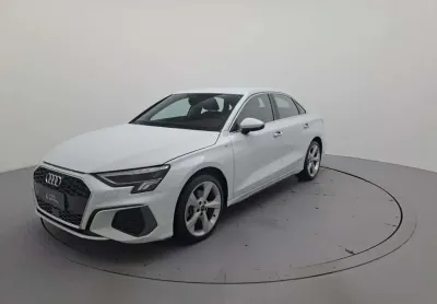 Audi A3 2024 2.0 40 tfsi mhev sedan s line s-tronic