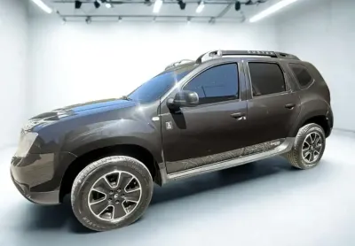 Renault duster 1.6 dakar 4x2 16v 4p - preta - 2016/2016
