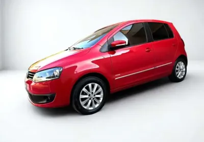 Volkswagen Fox 1.6 MI PRIME I MOTION 8V 4P - Vermelha - 2010/2011