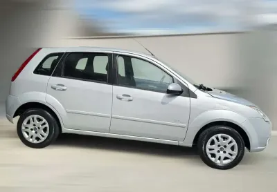 Ford Fiesta 1.6 CLASS 8V 4P - Prata - 2009/2009