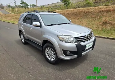 Toyota hilux sw4 2.7 sr 4x2 16v flex 4p automático