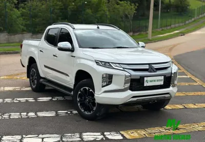 Mitsubishi l200 triton 2.4 16v turbo diesel sport hpe cd 4p 4x4 automático