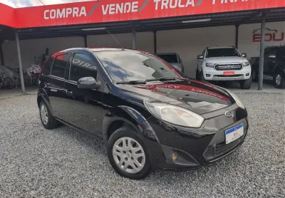 Fiesta hatch 1.6 completo 2014