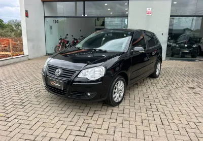 Polo hatch 1.6 completo 