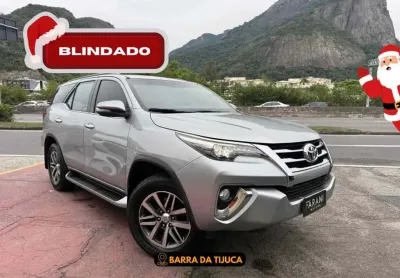 Toyota hilux sw4 2017 2.8 srx 4x4 7 lugares 16v turbo intercooler diesel 4p automático