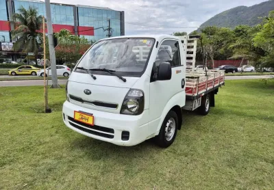 Kia bongo 2016 pouco rodado