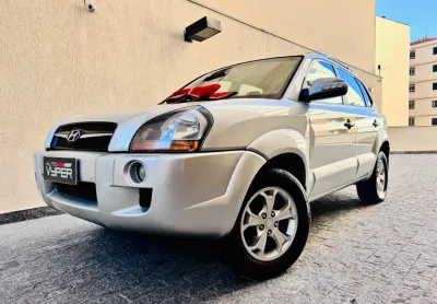 Hyundai tucson gls 2.7 v6 aut awd 2010 c/teto solar 