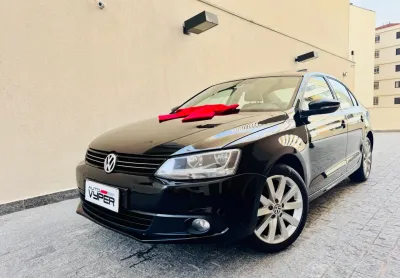 Vw jetta comfortline 2.0 flex aut 2014 c/teto solar