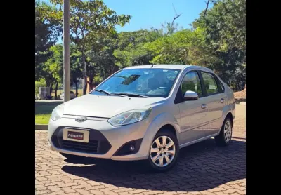 Ford fiesta 1.6 rocam se sedan 8v flex 4p manual