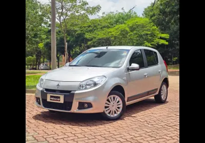 Renault sandero 1.6 privilége 16v flex 4p automático