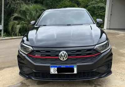 Jetta gli 2019 único dono