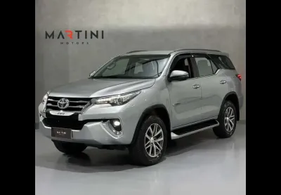 Toyota hilux sw4 sw4 srx 4x4 2.8 tdi 16v dies. aut.