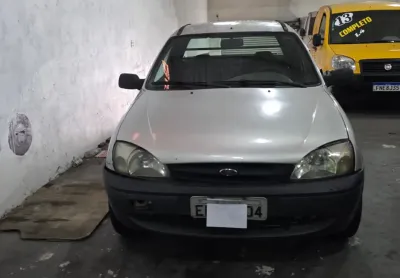 Ford  courrier l 1.6 flex único dono manual e chave reserva 2011
