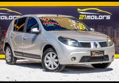 Renault sandero pri 16 2010