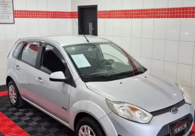 Ford fiesta 1.6 class 2013 – compacto, potente e muito bem conservado!