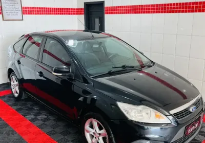 Ford Focus 2.0 2009 – Potência, Conforto e Excelente Dirigibilidade!