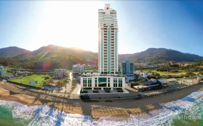 Apartamento com 4 quartos à venda na Rua 1100, 80, Ilhota, Itapema, 190 m2 por R$ 4.950.000